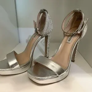 Steve Madden Shoes Steve Madden Kisha Platform Sandal Size